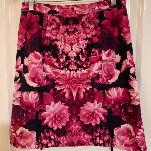 Michael Kors Kew Garden Pink Flower Skirt - Picture 3 of 4